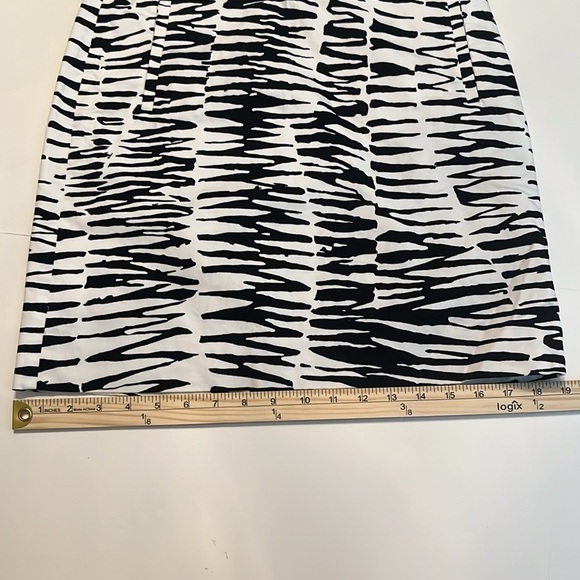 Banana Republic Trina Turk Zebra Print Mini Skirt Size 2 - Picture 8 of 16